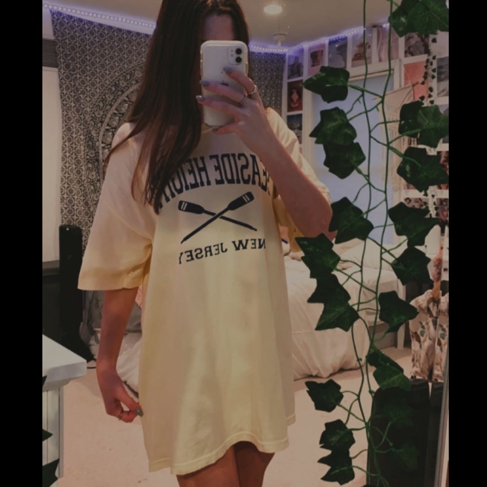 Oversized tee